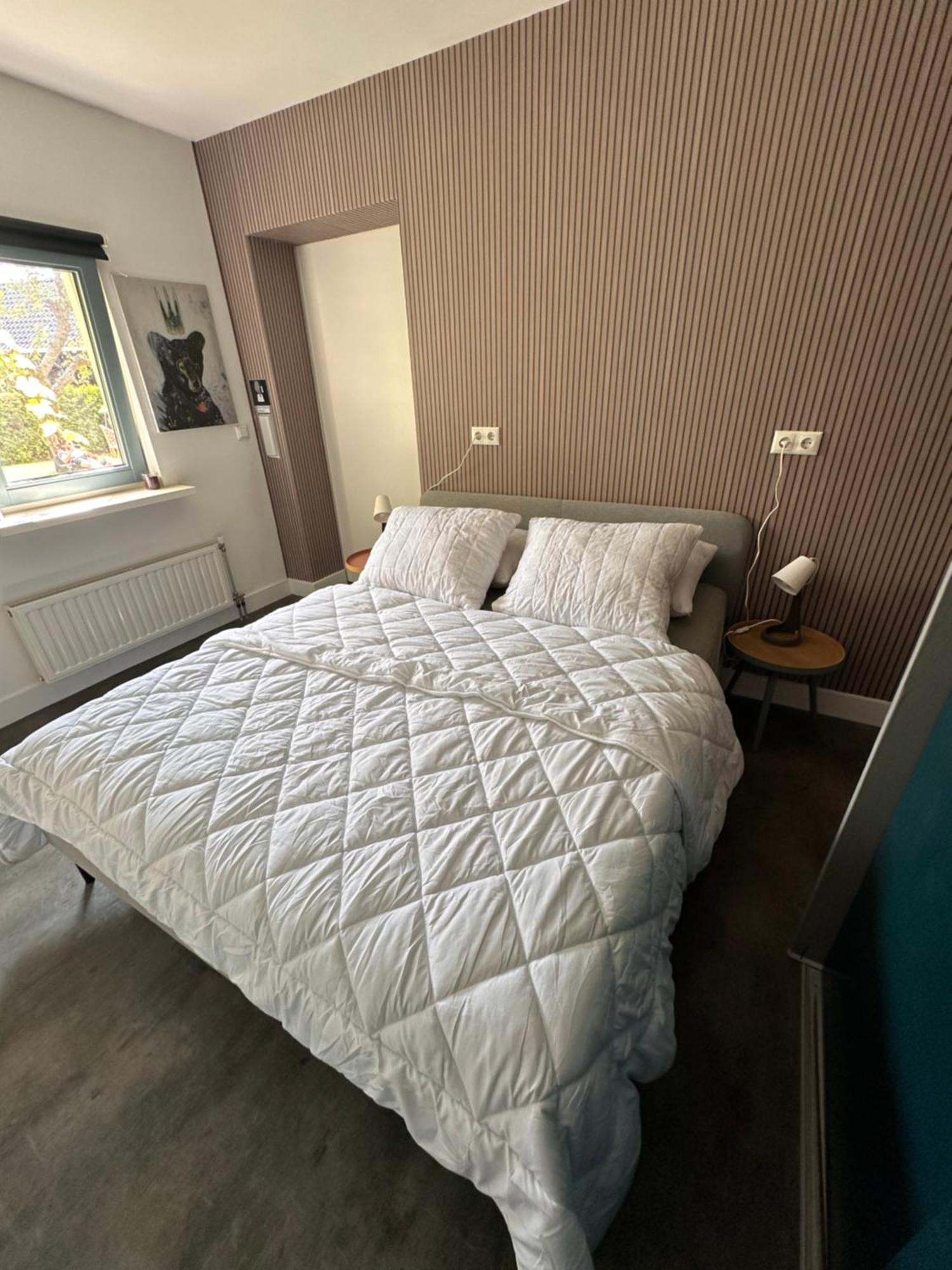 B&B Het Kleine Huisje 엠멘 외부 사진