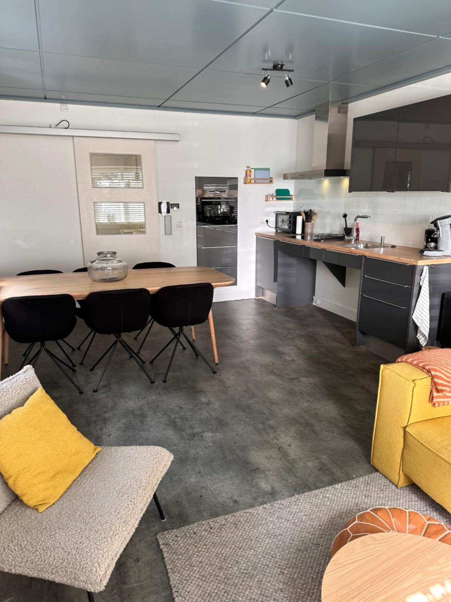 B&B Het Kleine Huisje 엠멘 외부 사진