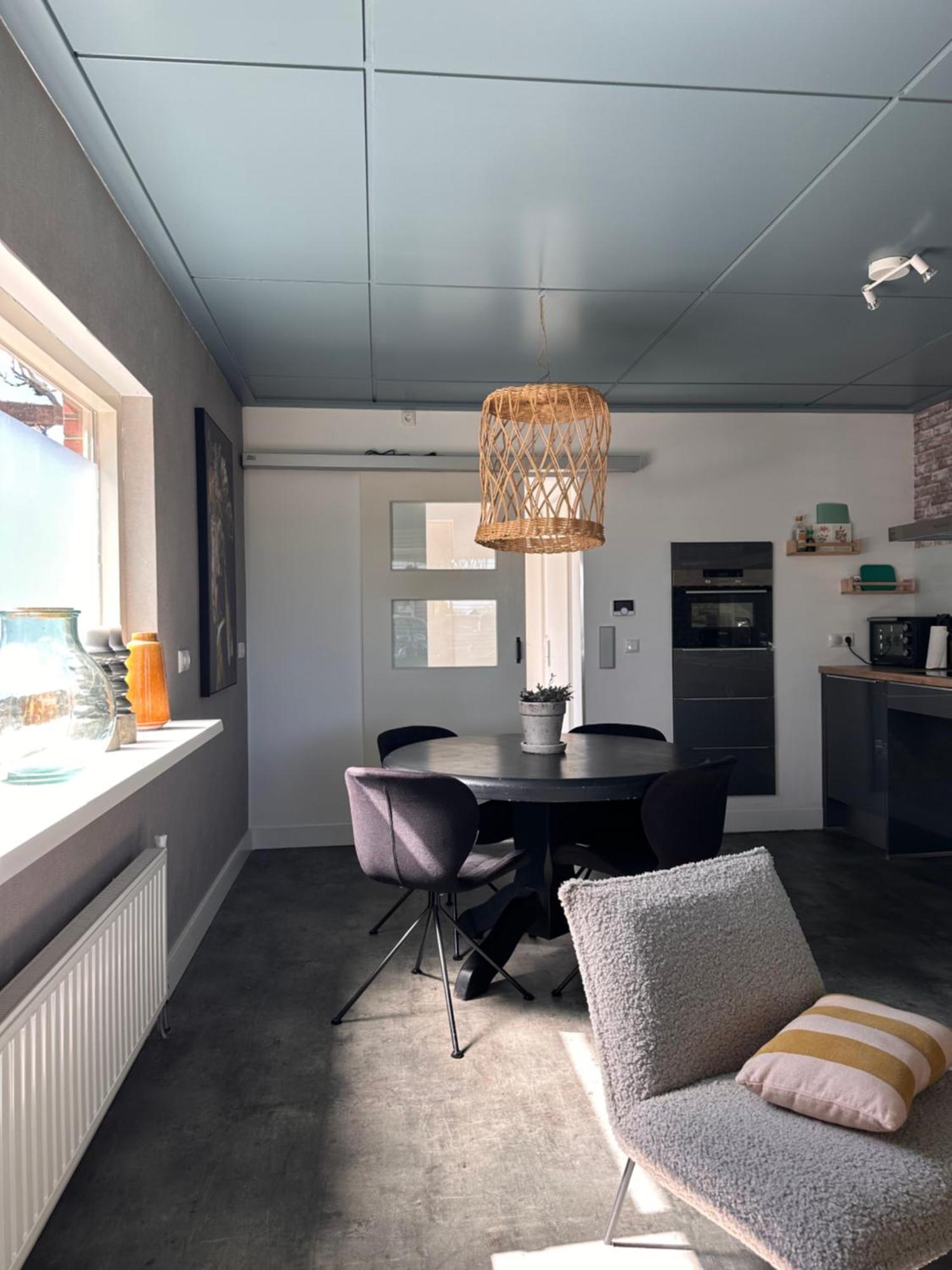 B&B Het Kleine Huisje 엠멘 외부 사진